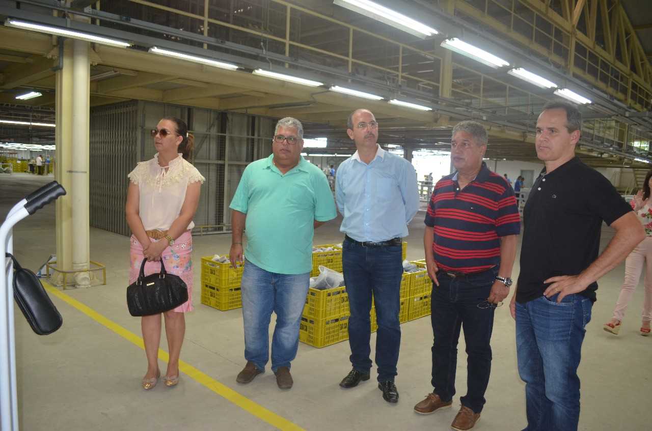 Prefeito Oziel é convidado para visitar a Fábrica de Calçados Sua Cia 